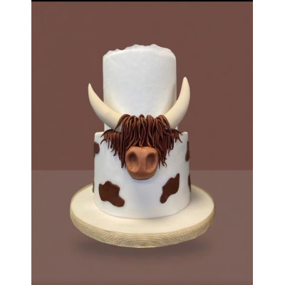 Custom birthday cake – Artisan layer cake Brussels, Wooly Pâtisserie