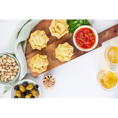 Empanadas – Traditionele Portugese gevulde deegflap, diverse smaken, Wooly Brussel